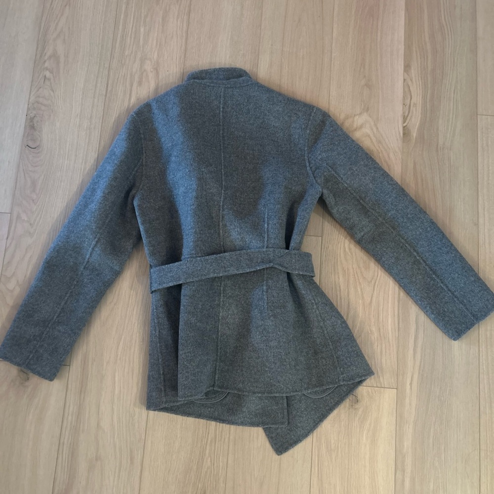 Wool coat - Picture 4 of 6
